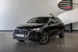 Audi Q8 3.0L V6 (low km)